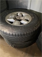 2 x Nissan Pathfinder alloys with shot tyres