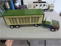 nylint livestock hauler