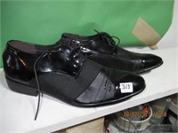 Pair of mens Shoes sice 48  (PLastic ) new