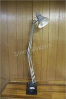 Extendable Metal Heavy Base Work Shop Lamp