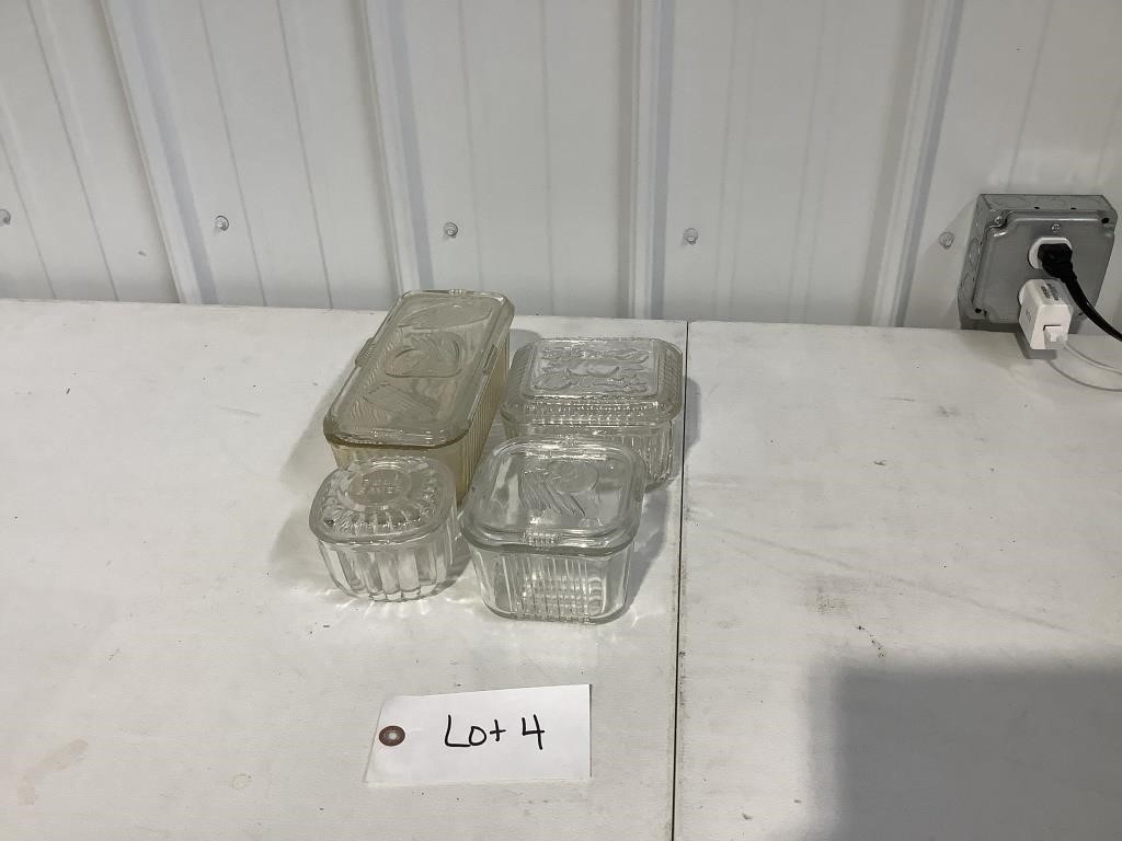 Clear Stacking Lidded Refrigerator Dishes