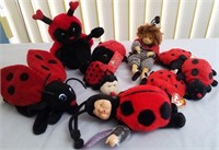 T - LOT OF COLLECTIBLE LADY BUGS (P88)