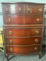 Antique mahogany chest of drawers