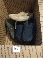 CONTAINER OF WOMEN’S SIZE 6.5 SHOES