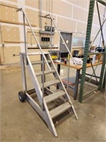 6-Step Warehouse Ladder