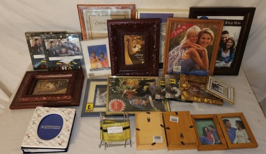 Picture Frames Ranging From 4×5 to 8.5×11
