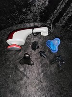 Wahl Massager with Heat & Changeable Heads