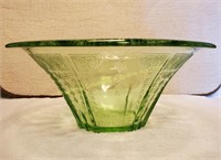 Uranium Glass Fruit / Display Bowl