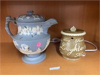Vintage England blue tea pot w/ lid & live,