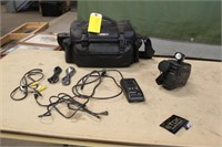 Panasonic Camcorder w/Charger & Case, Works