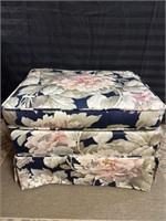 Uph ottoman on casters removable top 23"x18"x16"