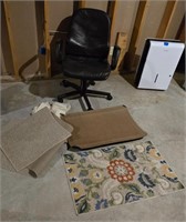 Rugs and computer chair