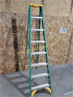 7' Fiberglass Ladder