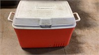 Rubbermaid Cooler