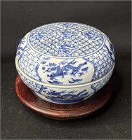 VTG Asian dragon blue & white porcelain dish