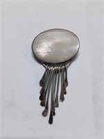 Mother of Pearl 925 Broach- 21.6g w/ Stone