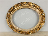 ornate oval picture frame- 19" x 15.5" inside