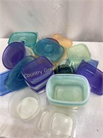 Assorted Plastic Containers