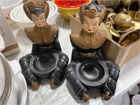 PAIR OF FIGURINES