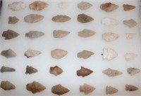 COLLECTION OF 36 SMALL STONE POINTS &