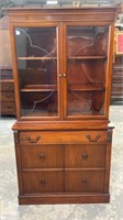 Mahogany Duncan Phyfe China Cabinet