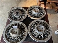 (4) Wire Spoke Hubcaps