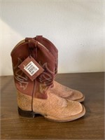 Old West size 7 bull hide print roper heel boots