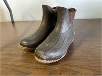Cabelas size 9 ankle rubber boots