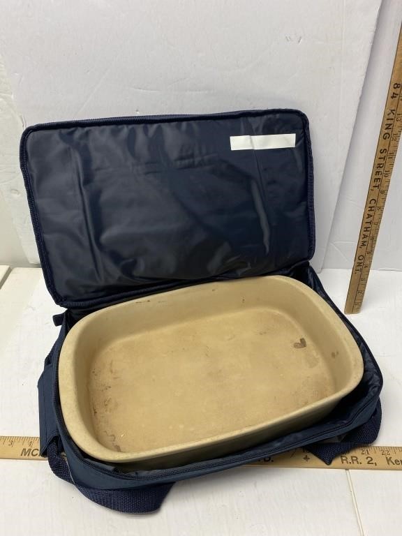 Pampered Chef stone ware and carrying case