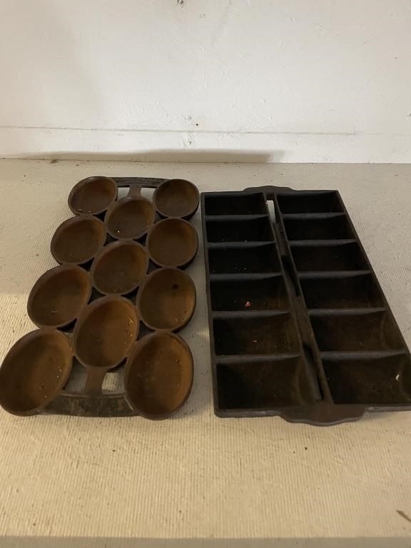 2 Antique Cast Iron Baking Pans