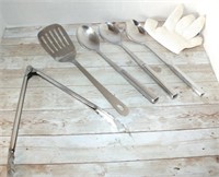 TONGS, SPATULA, SPOONS & MORE