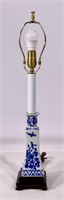 Blue & white porcelain lamp, wooden base,