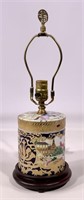 Oriental tea jar lamp, wooden base (6.25"),