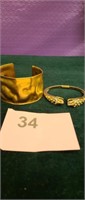 Set of 2 Beautiful Bangle Bracelets