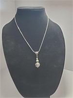 Pendant on 18" chain