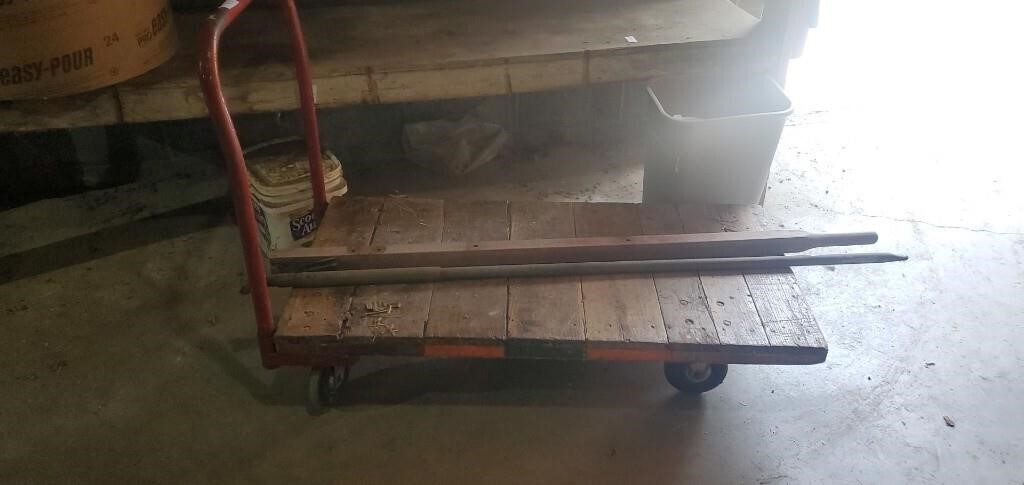 Metal cart, handle, and cart