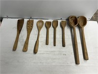 Wooden decorative cooking utensils