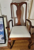 Tom Seely vnt. Queen Anne arm chair (cherry wd.)