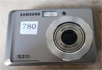 Samsung 10.2 Mega Pixel Digital Camera, No Cords