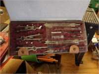 PROTRACTOR SET WITH CASE