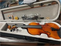 FM5527 Beginner Violin w/ Case