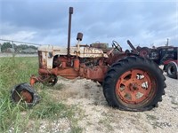 LL1 - Case Tractor