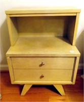 STEP BACK SINGLE DRAWER NIGHTSTANDS, CIRCA 1950'S