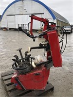 Hunter Pneumatic Tire Machine