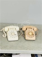 2 rotary dial phones