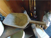 Primitive wooden scoop