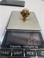 8.1 grams 10K Gold Class Ring (1947) Size 12.5