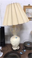 ORIENTAL JUG LAMP