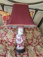 Red and white ceramic lamp