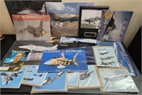 W - LOT OF MILITARY AIRCRAFT COLLECTIBLES (A68)